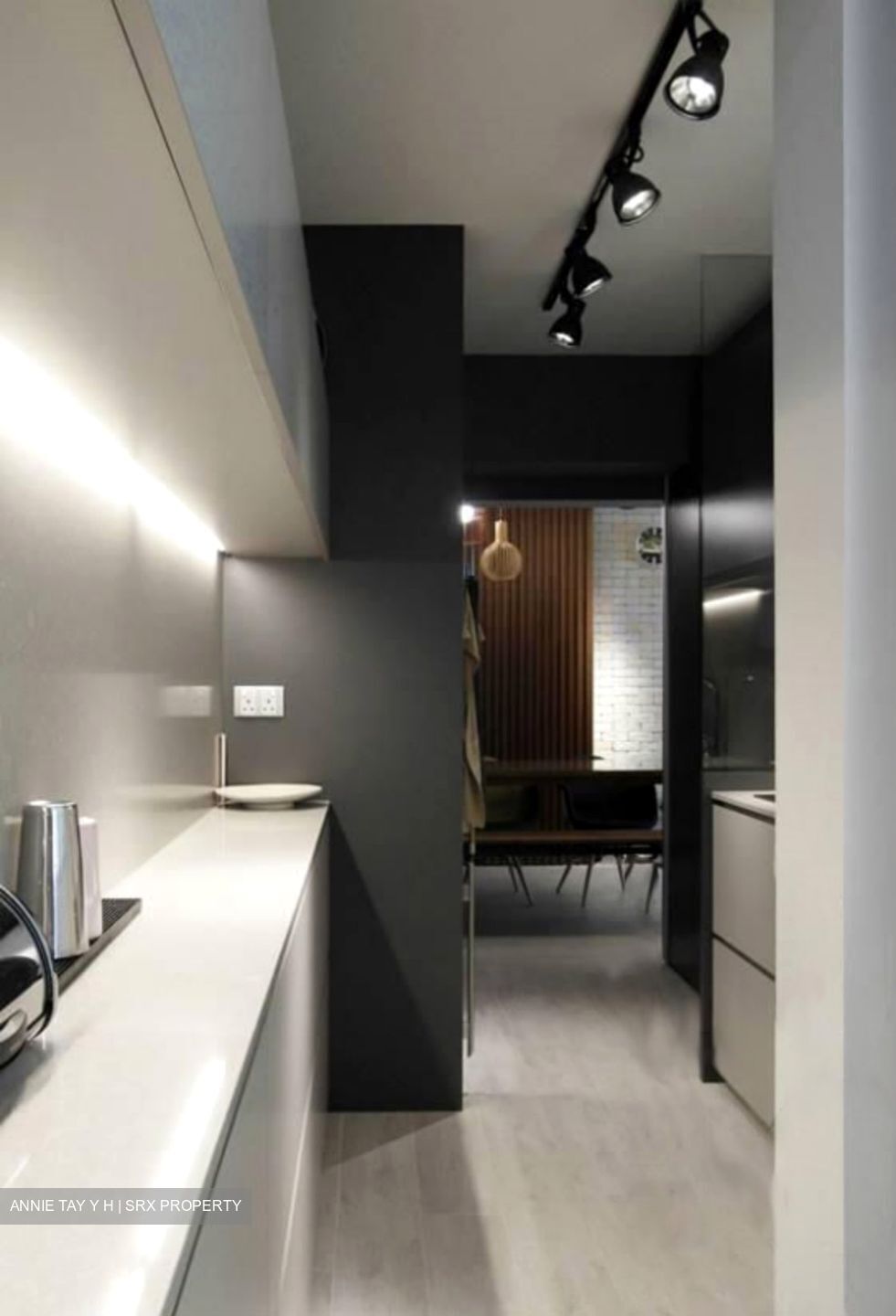 Blk 61A Strathmore Ave (Queenstown), HDB 2 Rooms #413606511